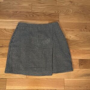 Classic Black and White Houndstooth Skirt